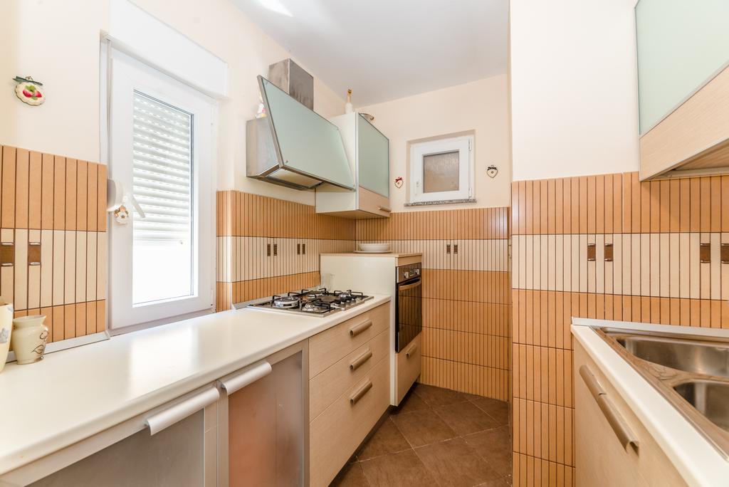 Paula Apartments Vir Exterior photo