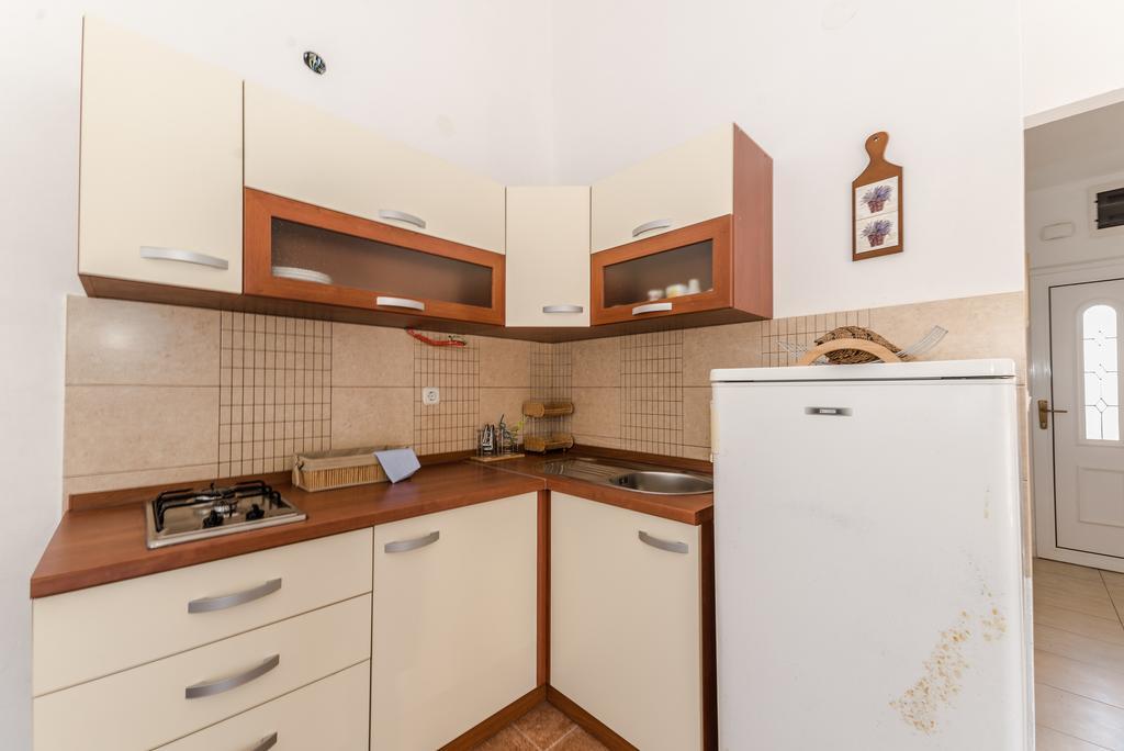 Paula Apartments Vir Exterior photo